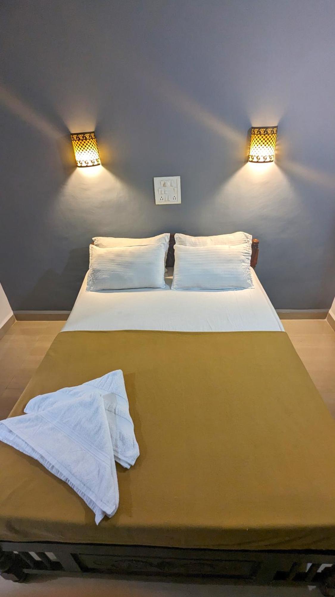 Santana Guest House Agonda Exterior foto