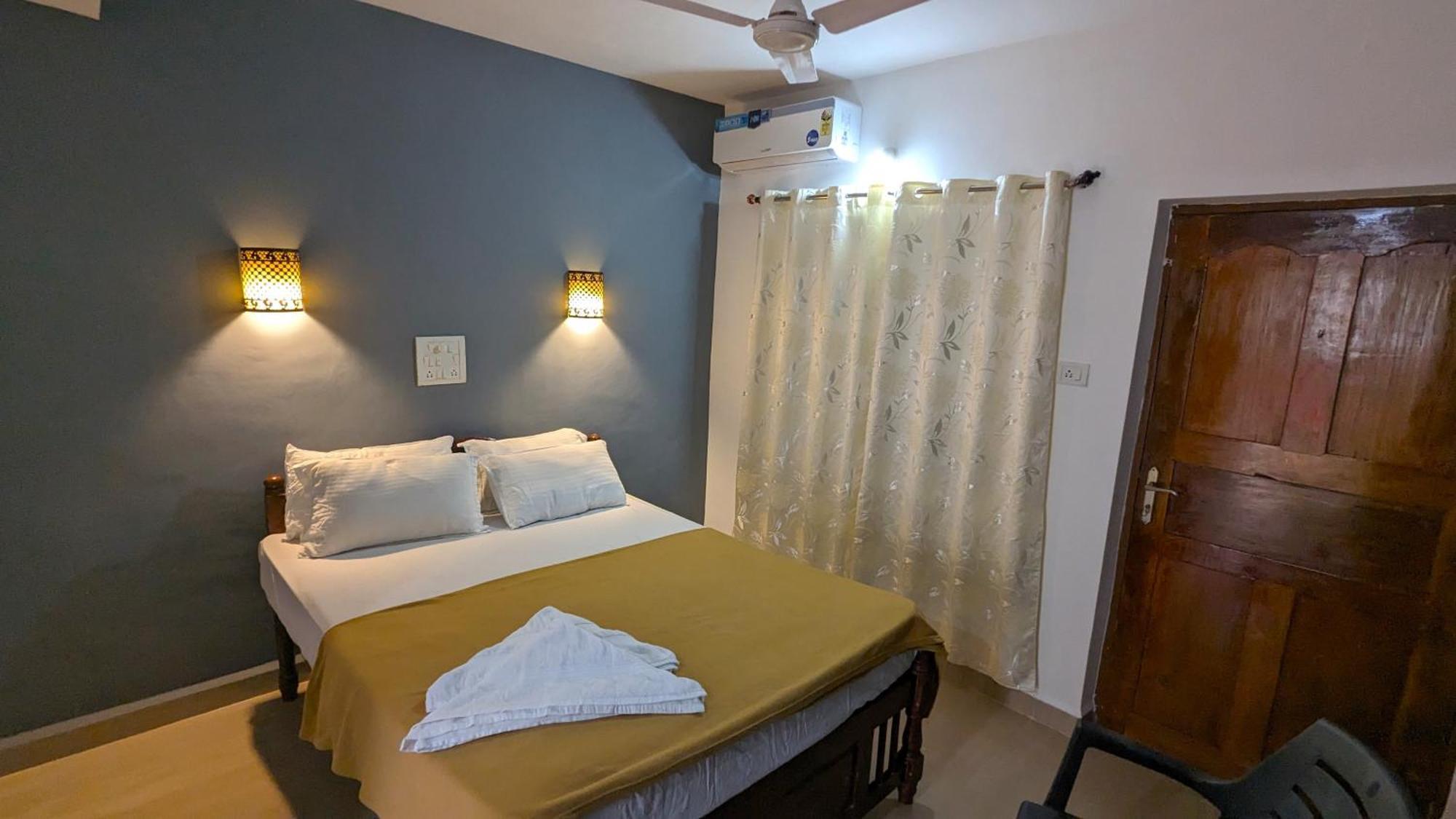 Santana Guest House Agonda Exterior foto